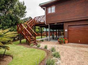 Birdsong Your Brenton-on-Sea home-away-from-home