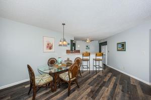 Vista Verde W Poolside Oasis on Isla del Sol