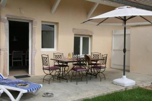 Maisons de vacances La Fontenelle - Lovely Holiday House with Swimming Pool : photos des chambres