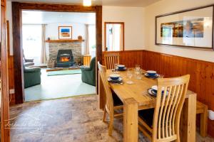 Lochside Cottage - near Aviemore