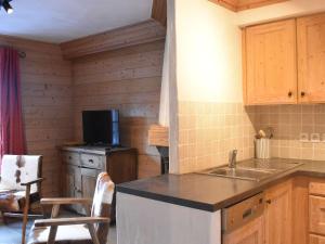 Appartements Appartement Meribel, 3 pieces, 4 personnes - FR-1-180-582 : photos des chambres