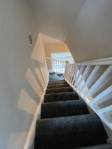 Lovely spacious loft close to train station