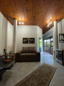 Comfortable Spacious Garden Cottage