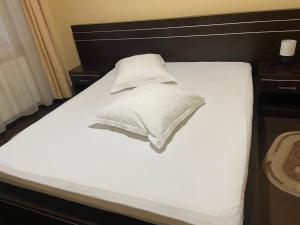 Double Room with Balcony room in Pensiunea Alfrid