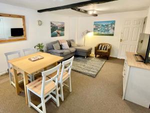 Millers Cottage with Free Allocated Parking