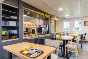 Hotels B&B HOTEL Tours Nord 2 La petite Arche : photos des chambres