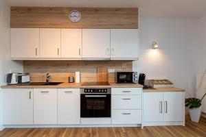 Beccis Apartment P6A8