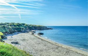 Maisons de vacances Stunning Home In Moelan Sur Mer With Wifi, Private Swimming Pool And Outdoor Swimming Pool : photos des chambres