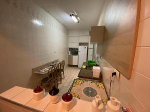 Guarujá praia das Pitangueiras a 50 metros do mar