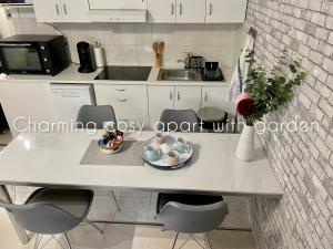 Appartements Charming cosy apart with garden free parking : photos des chambres