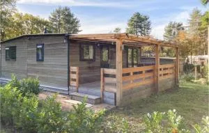 Awesome Home In Well With Kitchen - Meerlo