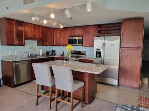 Spectacular 5th Floor Gulf View Condo in Panama City Beach, just steps away from the beach