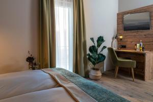 Feinheit Hotel & Restaurant, Tor zu Hunsrück und Mittelrhein! Mit Sauna Hot Tub und Gartensuite