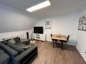 Neue 45 QM Eigentumswohnung, Balkon, Tiefgarage