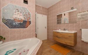 Apartments with parking space Okrug Gornji, Ciovo - 12293