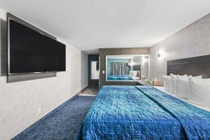 Deluxe King Room room in Hotel OPUS Bronx