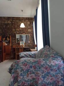 The -300 -a centrally located heritage home