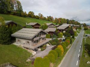 Grand chalet confortable à Demi-Quartier, 13 couchages - FR-1-560-36