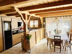 Appartements Apartment in Morzine - Ski In - Sleeps 6 : photos des chambres