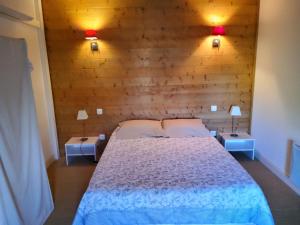 B&B / Chambres d'hotes Le clos d'Andre : Chambre Double avec Salle de Bains Privative