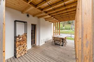 Hiša na soncu / Sun house 
