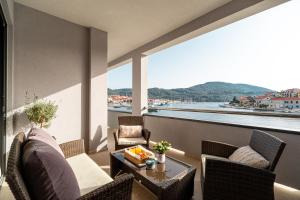 Outstanding Island Getaway Ribarska Srica