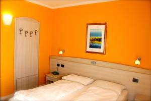 Economy Double or Twin Room
