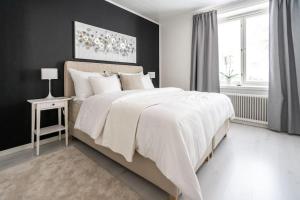 Luminous 1BR apt next to Puu-Vallilla