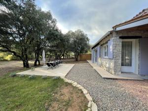 Maisons de vacances CLOS LE LAVANDIN grande propriete 16 personnes aux portes du Verdon - NOUVEAU A LA LOCATION : photos des chambres