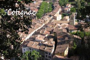 Maisons de vacances CLOS LE LAVANDIN grande propriete 16 personnes aux portes du Verdon - NOUVEAU A LA LOCATION : photos des chambres