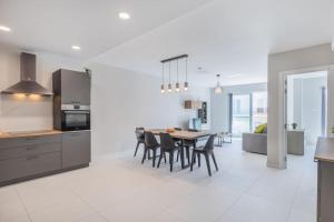 Exquisite modern luxury apt in central Malta - Walking distance to the restaurants & night life