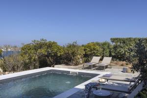 Stunning Beachfront 3BR Villa that has it ALL!