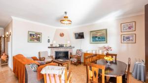 La Era del Quinto Álora by Ruralidays