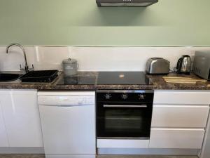 The Studio with Hot Tub in East Budleigh in beautiful countryside