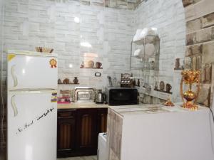 Fekry home