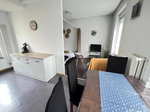 Appartements Mon Spacieux Studio Parking Un-Sejour-a-Part : photos des chambres