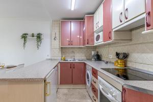 797 Holiday Rentals- Duplex para 7 en la carihuela a 1 min de la playa