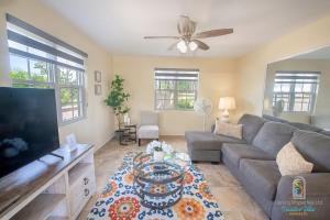 Dover Court Apartments - Steps to St Lawrence Gap