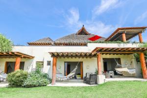 Beautiful Family House Beachfront