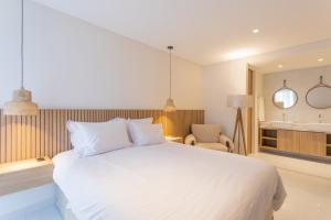 Acqua Residences Luxury Collection