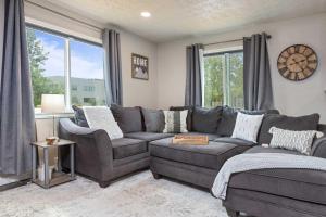 Updated Townhome Near Airport and Shopping! - 3hvězdičkové hotely ve městě Anchorage