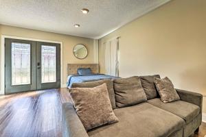 Modest Huntsville Studio with Full Kitchen!