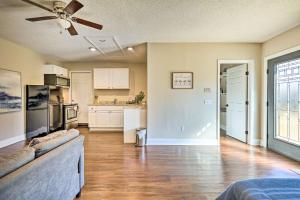 Modest Huntsville Studio with Full Kitchen!