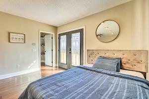 Modest Huntsville Studio with Full Kitchen!