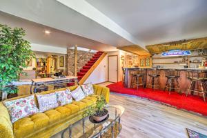 Large Lowell Apartment Sun View Ranch 324