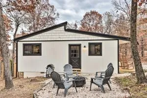Cottage with Grill and Fire Pit in Osage Beach! - Damsel