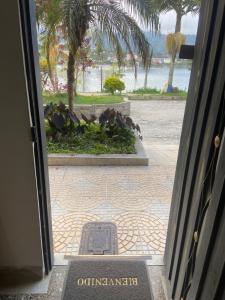 Apartamento con Vista y acceso al lago en Guatape