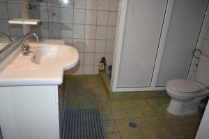 Thalias House