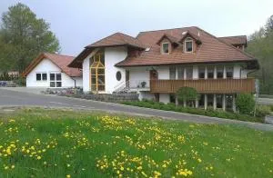 DZT-Schwarzwaldhotel garni - Vöhrenbach