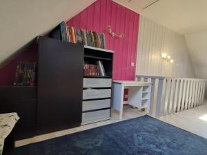 Appartements Grand appartement avec poele, 2 chambres et dortoir pres du village - FR-1-515-147 : photos des chambres